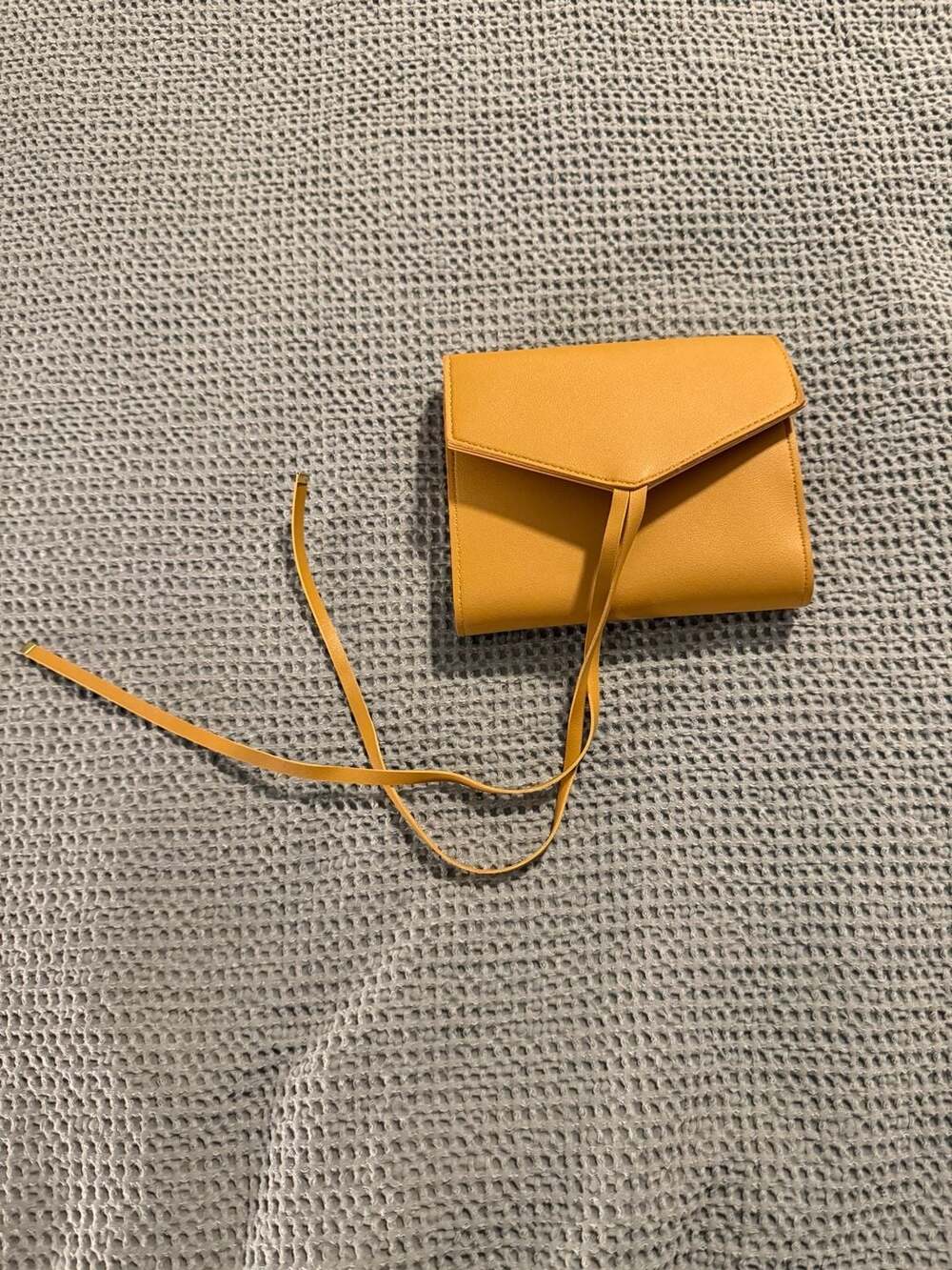 Glass Ladder & Co. Katherine Tech Organizer Roll Honey Vegan Leather
